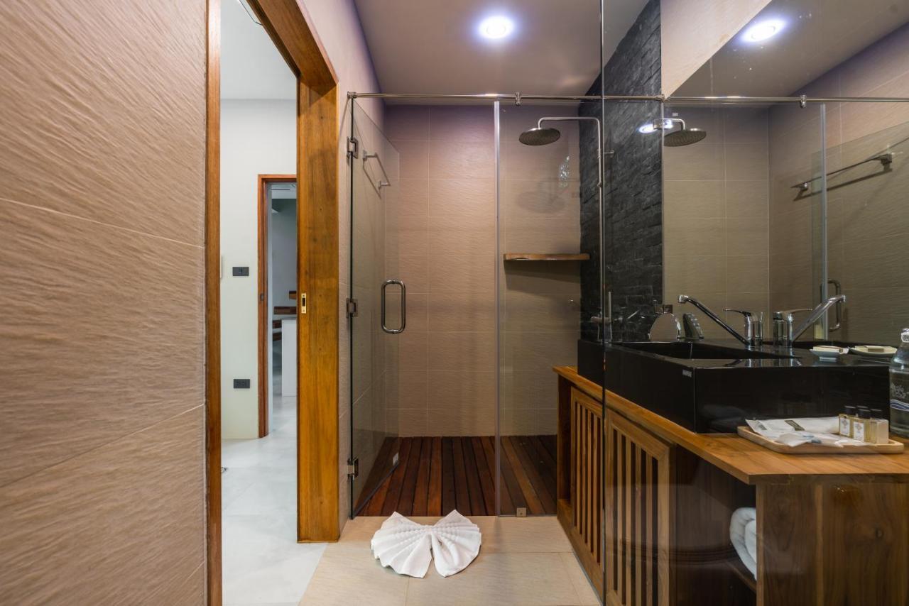 Zee Luxury Boutique Hotel Hinkong Bagian luar foto